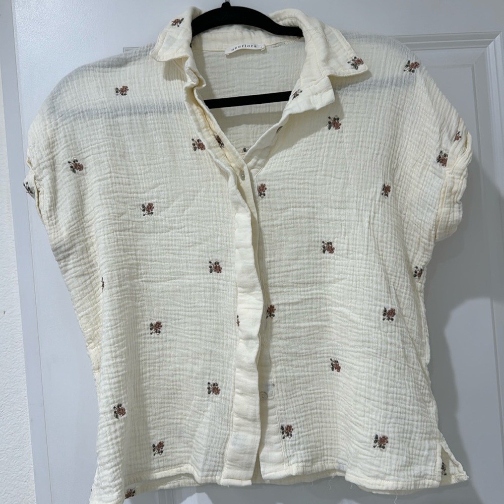 Neuflora shirt